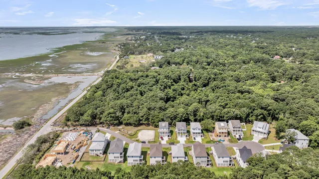 $1,599,990 | 1014 Capersview Court, Awendaw, SC 29429