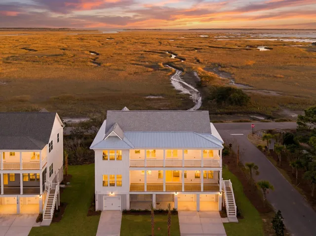 $1,599,990 | 1014 Capersview Court, Awendaw, SC 29429