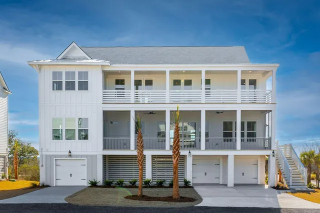 $1,599,990 | 1014 Capersview Court, Awendaw, SC 29429