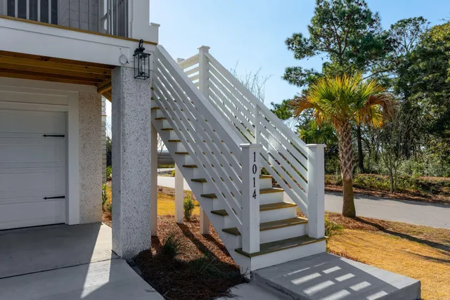 $1,599,990 | 1014 Capersview Court, Awendaw, SC 29429