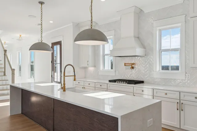 $1,599,990 | 1014 Capersview Court, Awendaw, SC 29429