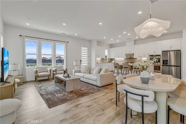 $1,850,000 | 9327 Astor, Irvine, CA 92618