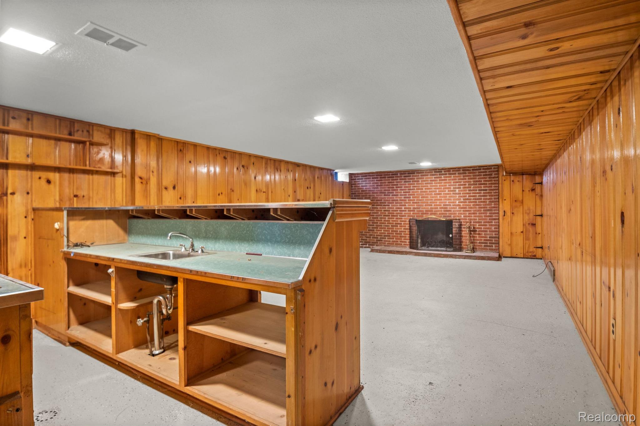 451 South Gulley Road Dearborn, MI 48124 - Photo 32 of 41 Basement Bonus Room with Fireplace and Wet Bat