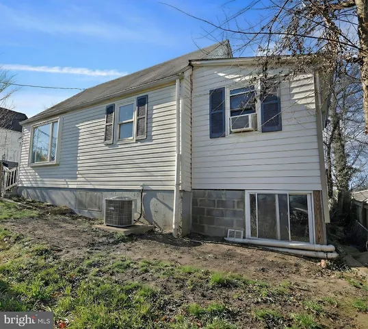 $300,000 | 5804 63rd Place, Riverdale, MD 20737