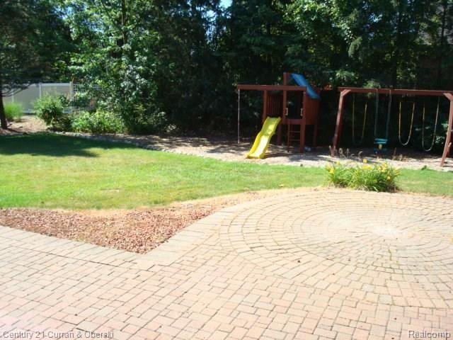 35377 Curtis Road Livonia, MI 48152 - Photo 51 of 59 DSC02041.JPG
