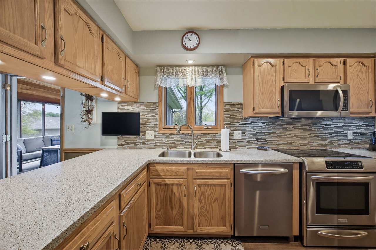 314 Sycamore Street Riverside, IA 52327 - Photo 12 of 40 Gallery Image 12