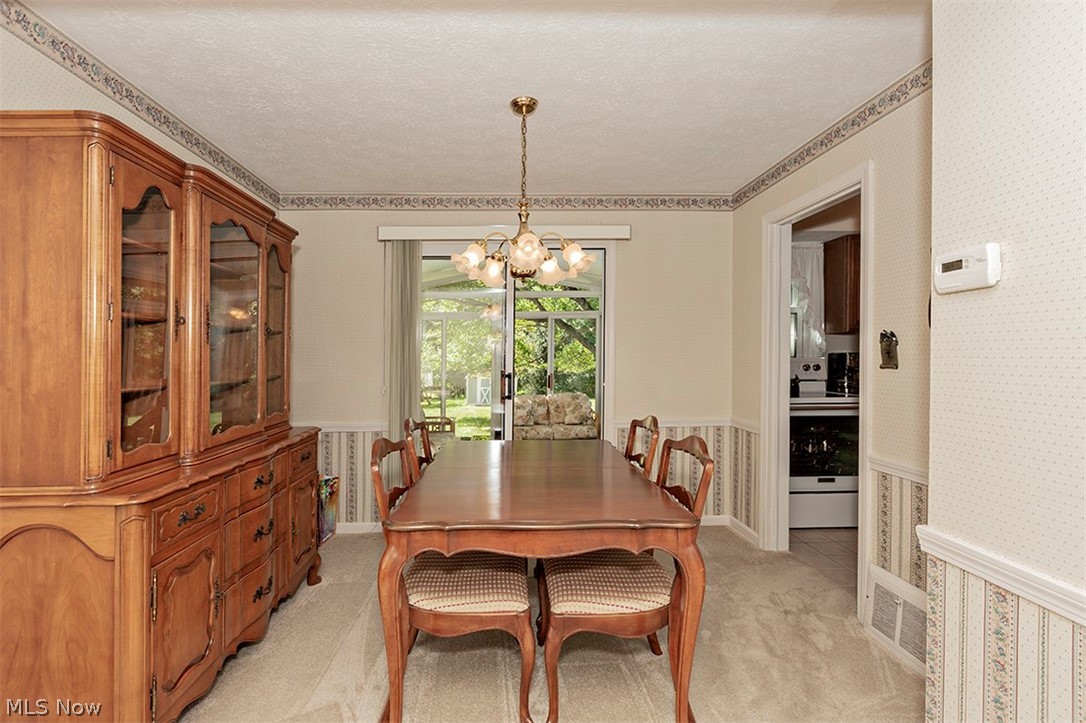 1552 Edgefield Road Lyndhurst, OH 44124 - Photo 7 of 30