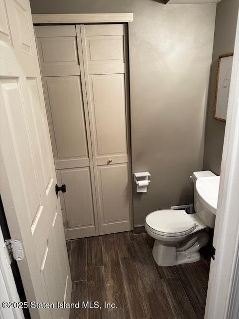 168 Jamie Lane Staten Island, NY 10312 - Photo 12 of 26 a bathroom with a toilet and a shower