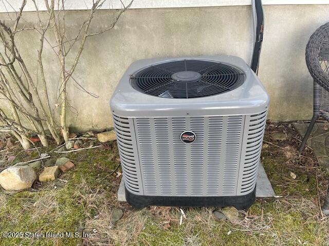 168 Jamie Lane Staten Island, NY 10312 - Photo 26 of 26 IMG_1886