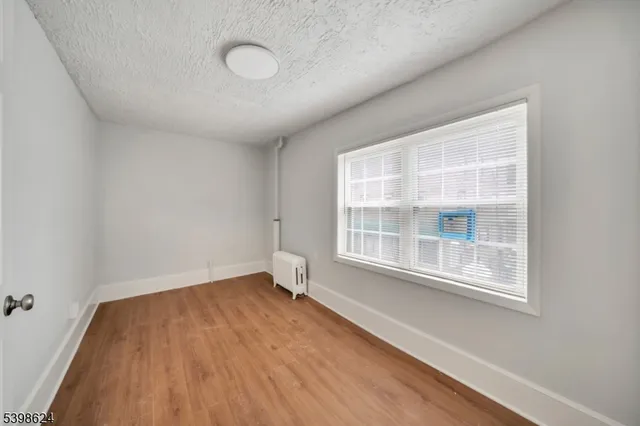 $1,700 | 1000 Main Street, Unit 2W, Boonton, NJ 07005