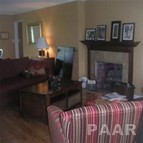 419 West Ridgemont Road Peoria, IL 61614 - Photo 3 of 15 Gallery Image 3