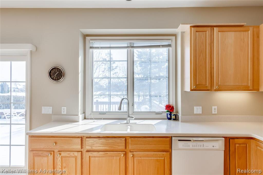 44597 Spring Hill Road Northville, MI 48168 - Photo 19 of 45
