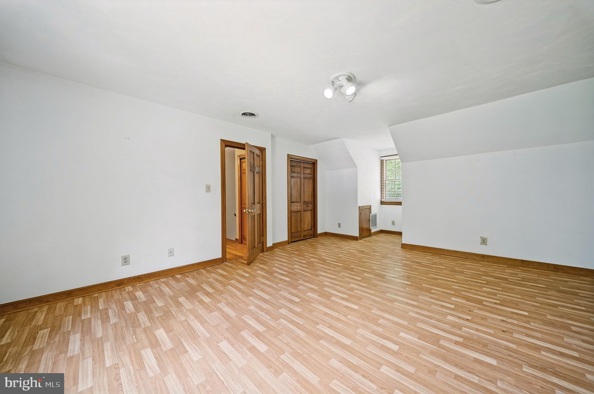 26211 Hanging Tree Road Courtland, VA 23837 - Photo 15 of 45 Gallery Image 15