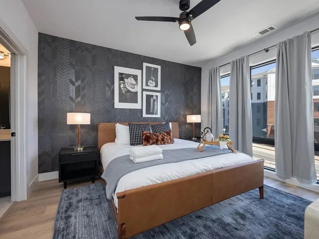 $5,000 | 303 31st Avenue North, Unit 209, Nashville, TN 37203