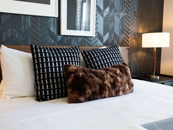 a black and white photo of a room