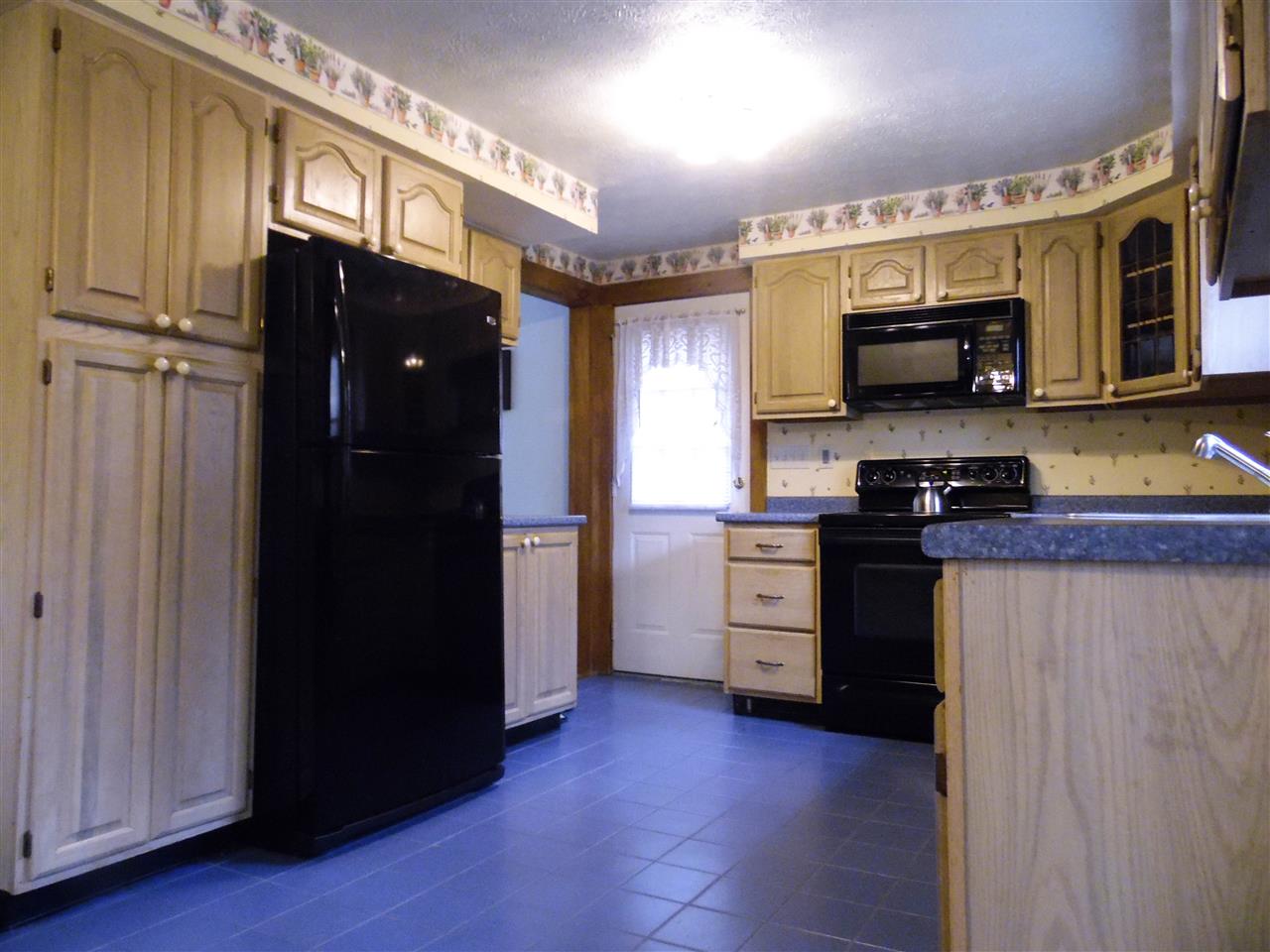 54 West Parish Road Concord, NH 03303 - Photo 5 of 40