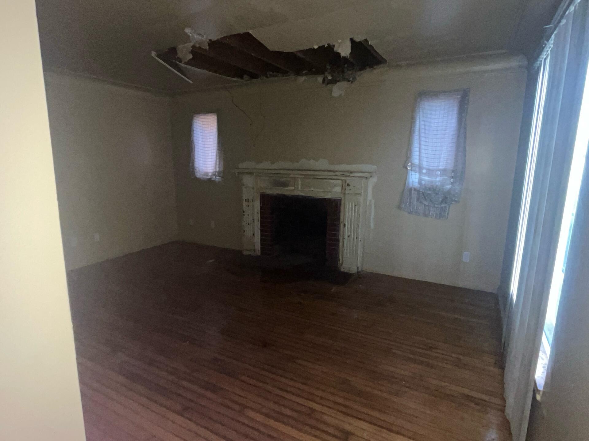 5107 Cadieux Road Detroit, MI 48224 - Photo 9 of 19 08