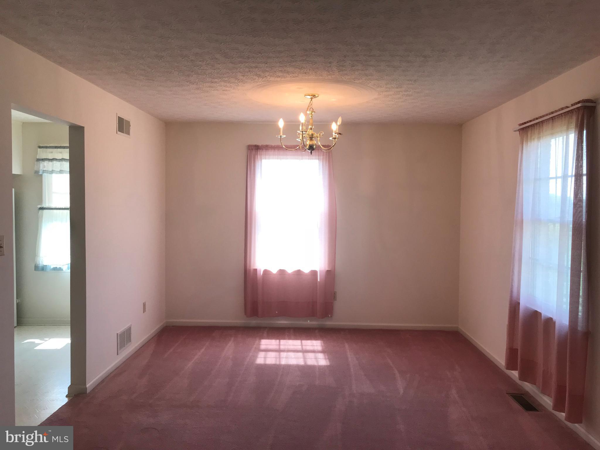 520 Klines Mill Road Middletown, VA 22645 - Photo 13 of 30 SEPARATE FORMAL DINING!!