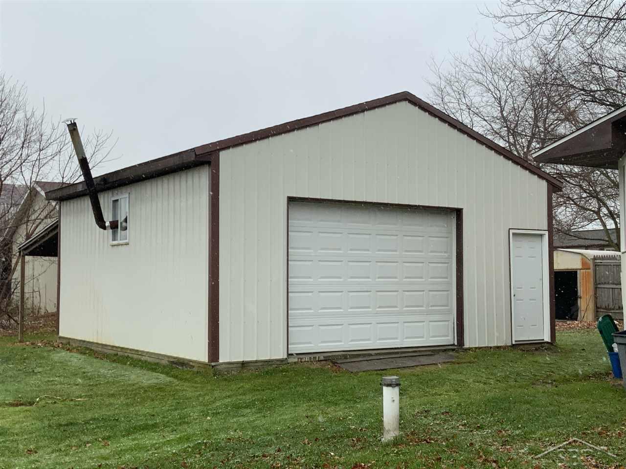 14320 North Belsay Road Millington, MI 48746 - Photo 2 of 13 50029519-1.JPG