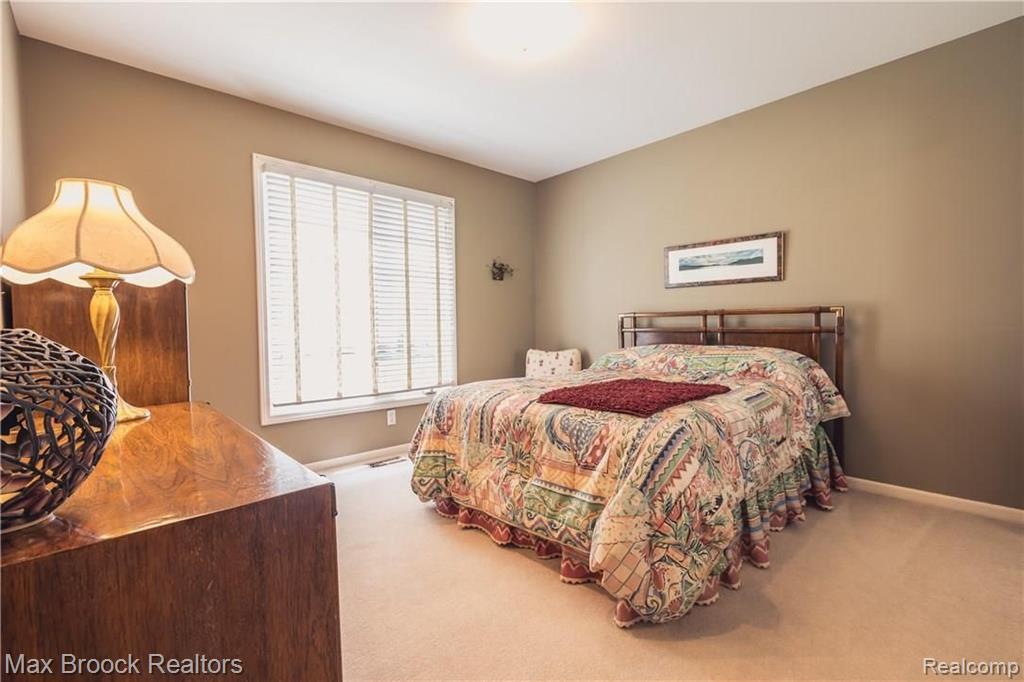 3147 Fairgrove Terrace, Unit 7 Rochester Hills, MI 48309 - Photo 24 of 52