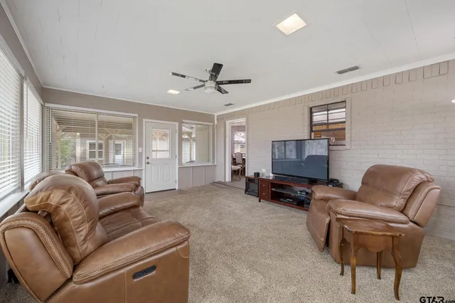 $495,000 | 230 Acr 3191, Frankston, TX 75763