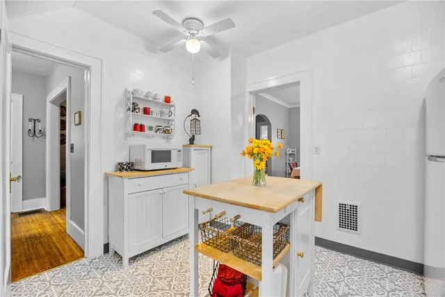 $210,000 | 140 Long Acre Road, Rochester, NY 14621