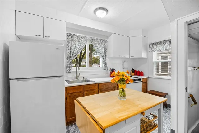 $210,000 | 140 Long Acre Road, Rochester, NY 14621