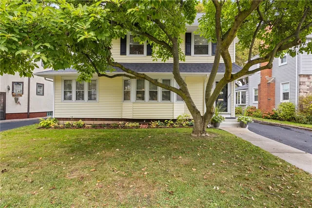 $210,000 | 140 Long Acre Road, Rochester, NY 14621