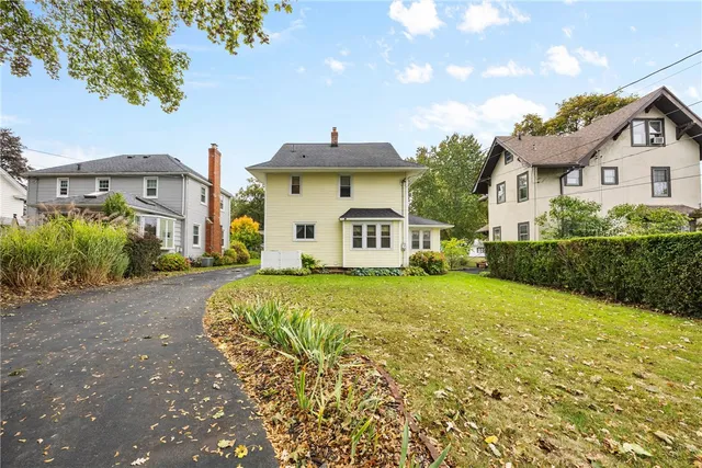 $210,000 | 140 Long Acre Road, Rochester, NY 14621