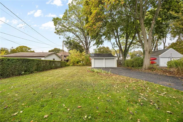 $210,000 | 140 Long Acre Road, Rochester, NY 14621