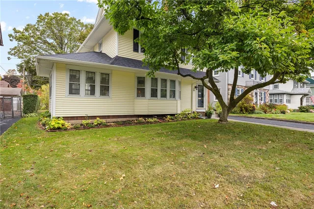 $210,000 | 140 Long Acre Road, Rochester, NY 14621