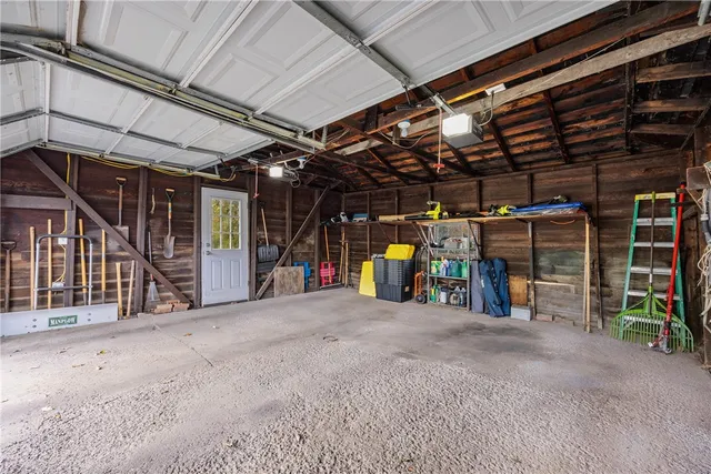 $210,000 | 140 Long Acre Road, Rochester, NY 14621