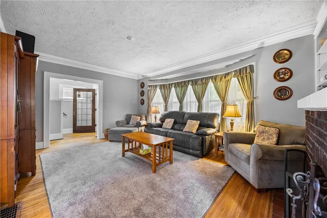 $210,000 | 140 Long Acre Road, Rochester, NY 14621