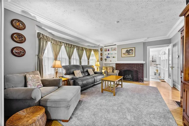 $210,000 | 140 Long Acre Road, Rochester, NY 14621