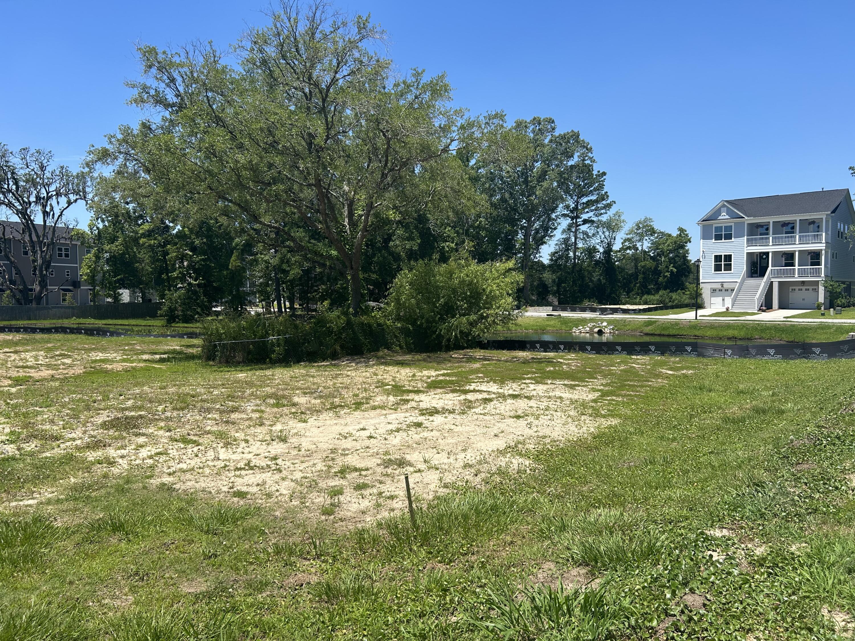 2349 Town Woods Road Charleston, SC 29414 - Photo 3 of 7 IMG_1538