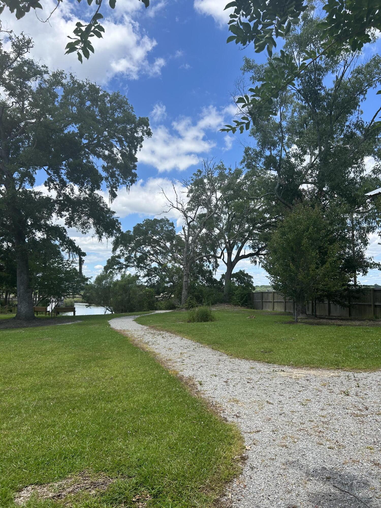 2349 Town Woods Road Charleston, SC 29414 - Photo 7 of 7 IMG_1456