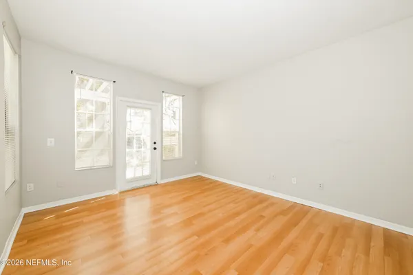 $1,300 | 13700 Richmond Park Drive North, Unit 301, Jacksonville, FL 32224