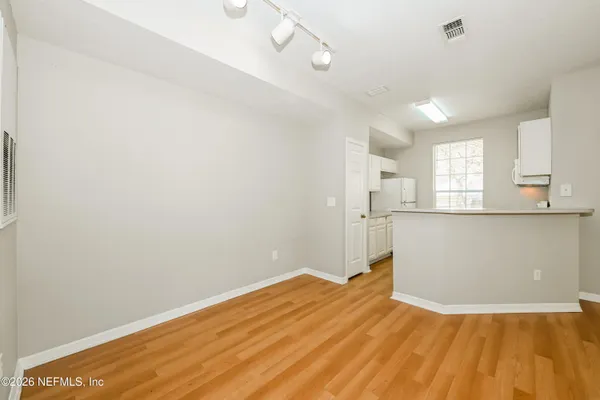 $1,300 | 13700 Richmond Park Drive North, Unit 301, Jacksonville, FL 32224