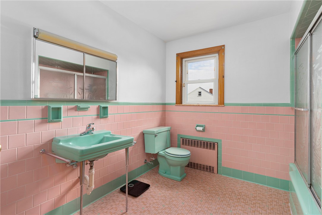 86 Fillmore Street Pawtucket, RI 02860 - Photo 17 of 40 Gallery Image 17