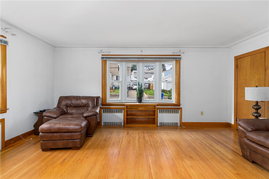86 Fillmore Street Pawtucket, RI 02860 - Photo 7 of 40 Gallery Image 7