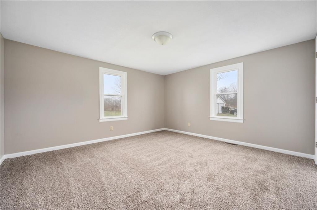 2404 Valley Grove Road Anderson, IN 46017 - Photo 12 of 21