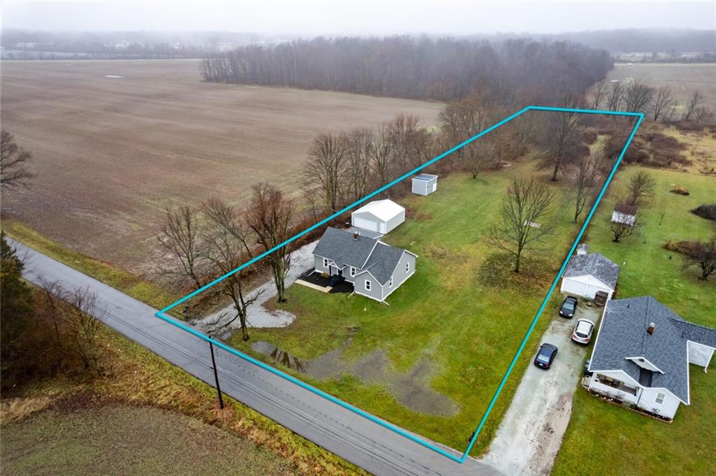2404 Valley Grove Road Anderson, IN 46017 - Photo 4 of 21