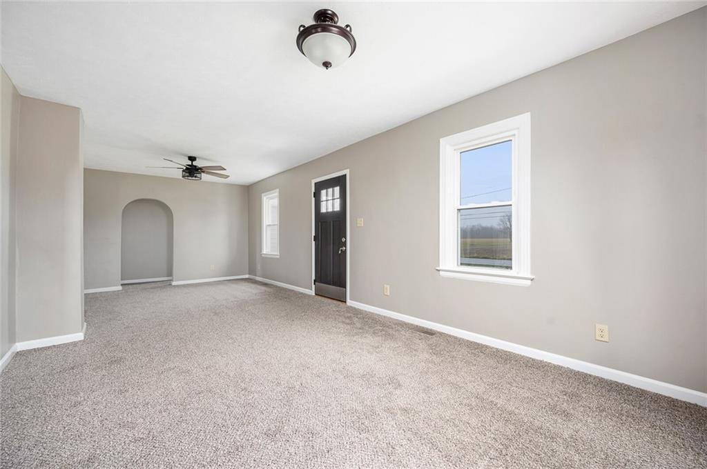 2404 Valley Grove Road Anderson, IN 46017 - Photo 6 of 21