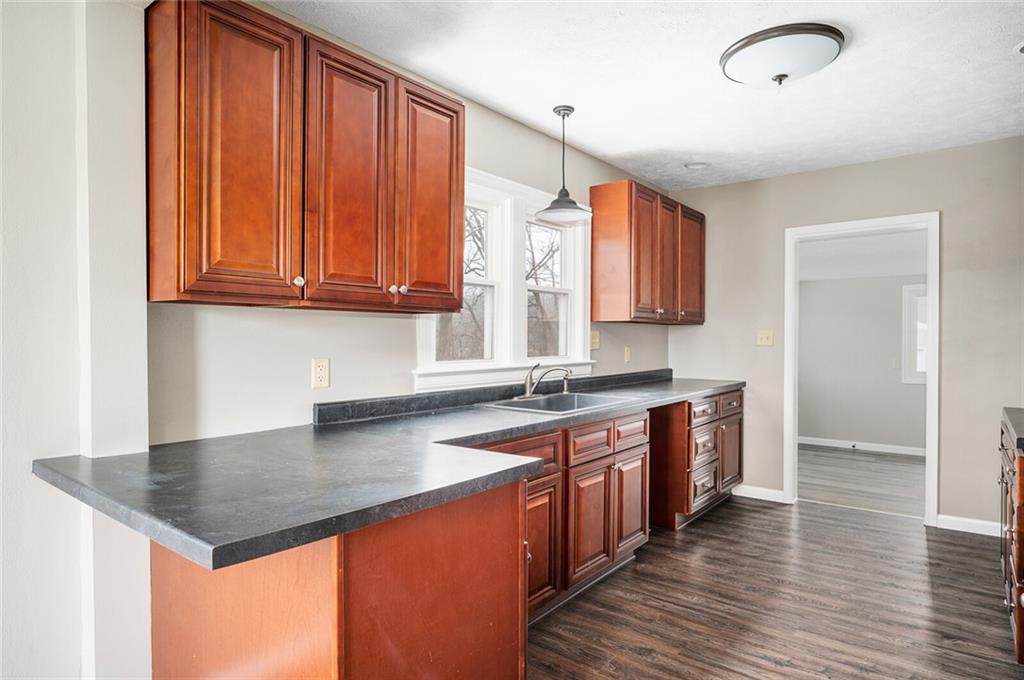 2404 Valley Grove Road Anderson, IN 46017 - Photo 9 of 21