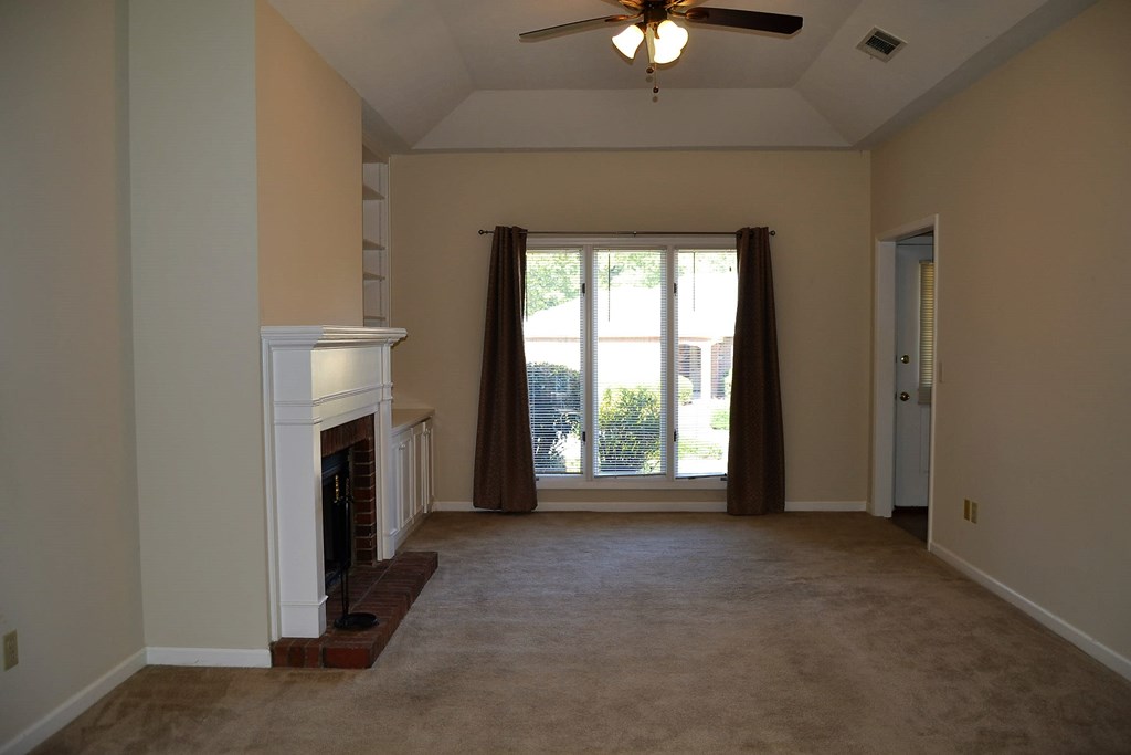 4151 Anglin Road, Unit 5A Columbus, GA 31907 - Photo 15 of 35 living room from dining room