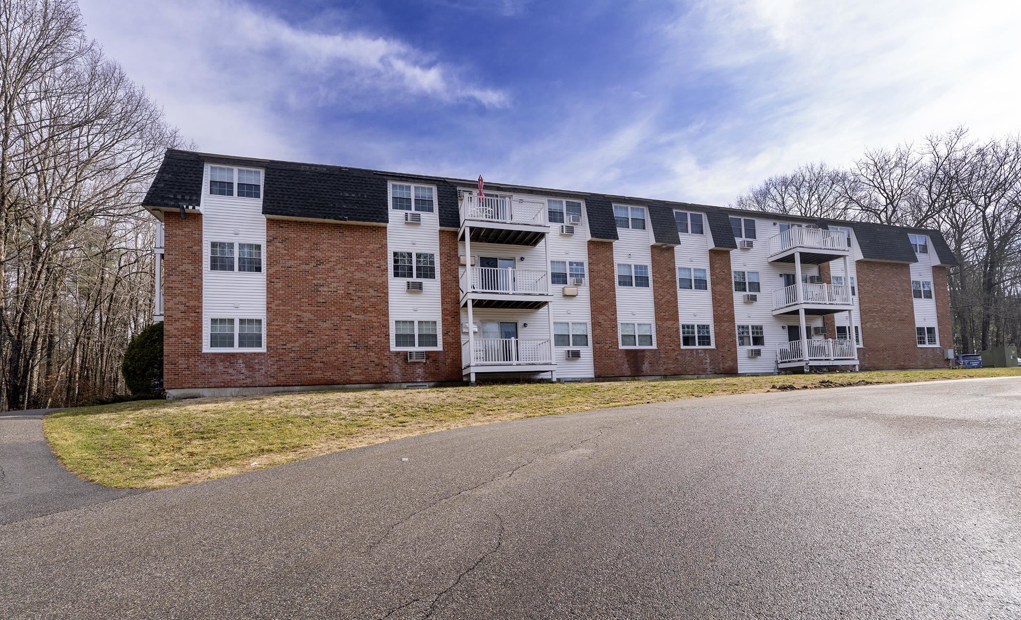 39 Ernest Avenue, Unit 308 Exeter, NH 03833 - Photo 2 of 26
