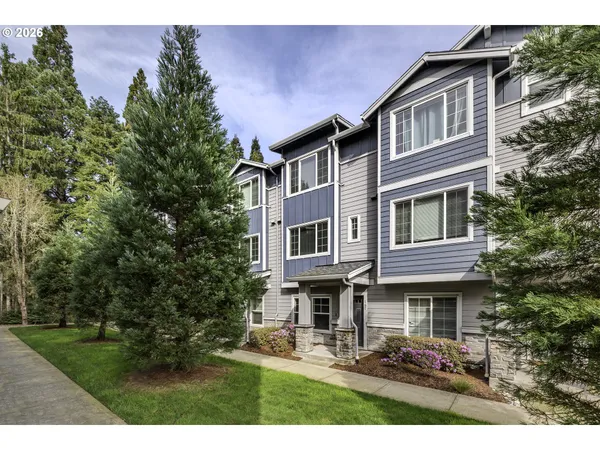 $374,900 | 187 Northeast 80th Avenue, Hillsboro, OR 97006