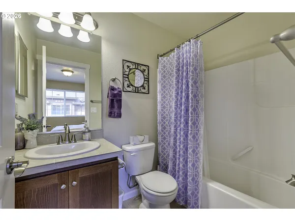 $374,900 | 187 Northeast 80th Avenue, Hillsboro, OR 97006