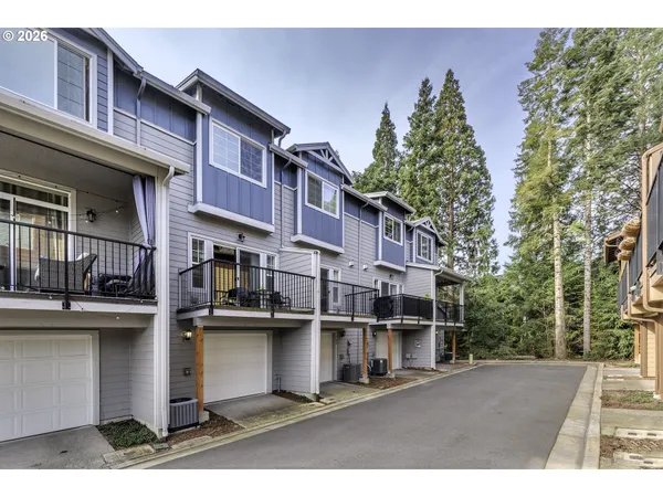 $374,900 | 187 Northeast 80th Avenue, Hillsboro, OR 97006