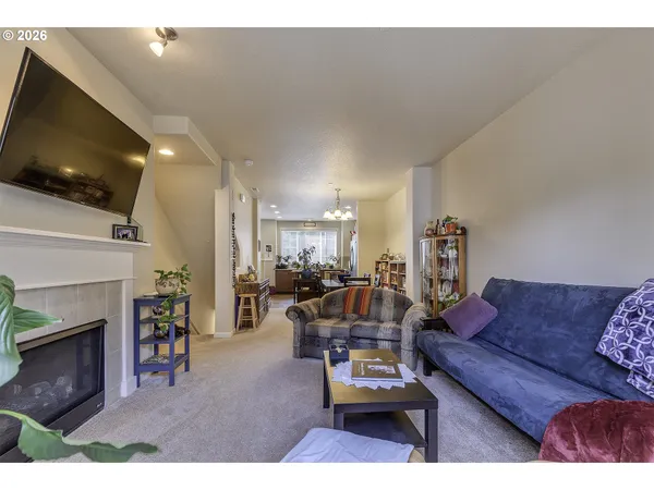 $374,900 | 187 Northeast 80th Avenue, Hillsboro, OR 97006